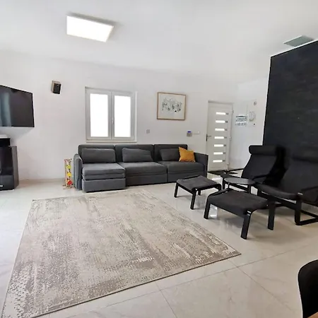 Oliva Strika By Interhome * Umag
