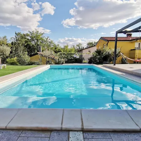 Oliva Strika By Interhome Umag